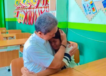 Wali Kota Bogor Dedie Rachim Ambilkan Rapor, Adylla Tak Bisa Bendung Rasa Haru