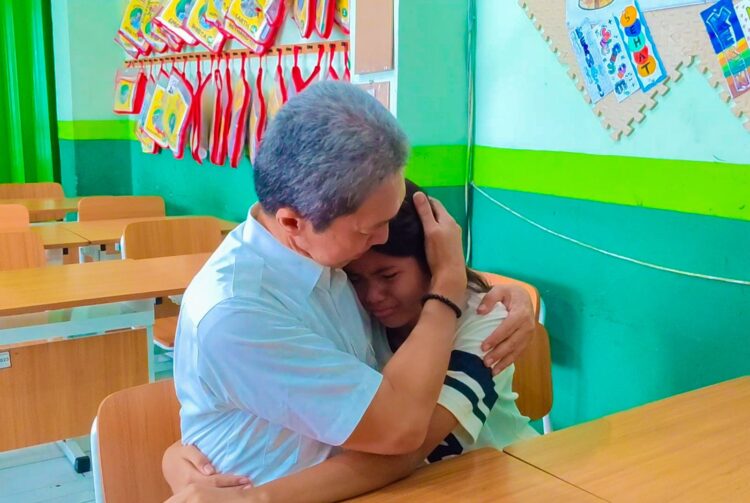 Wali Kota Bogor Dedie Rachim Ambilkan Rapor, Adylla Tak Bisa Bendung Rasa Haru