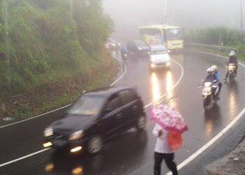 Hujan dan Jarak Pandang Terbatas di Puncak Cisarua Bogor, Pengendara Diimbau Hati-hati