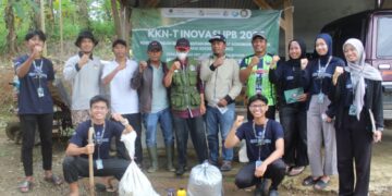 Mengolah Pakan, Merawat Lingkungan, Cerita dari IPB University di Desa Karacak Ciptakan Feternak