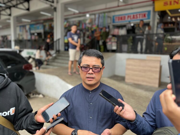 Jenal Sidak Harga Bahan Pangan Di Pasar Gembrong Sukasari